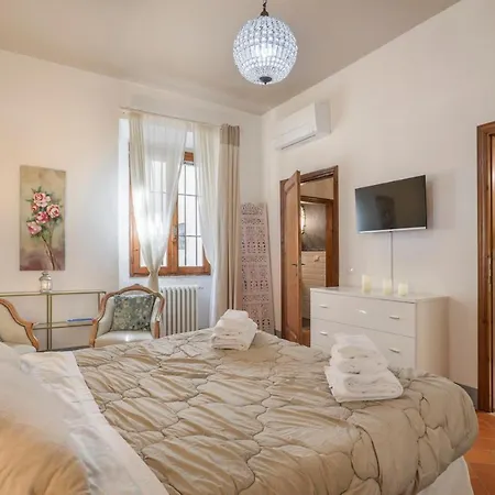 Sangallo Suite-hosted By Sweetstay Apartment
